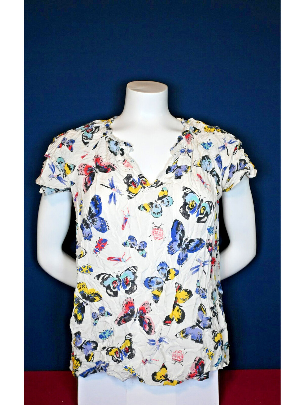 Old Navy Women's Large Top Sleeve V-Neck Butterfly Print Whitr Size L